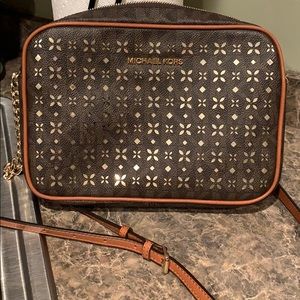 Michael Kors crossbody like new condition.
